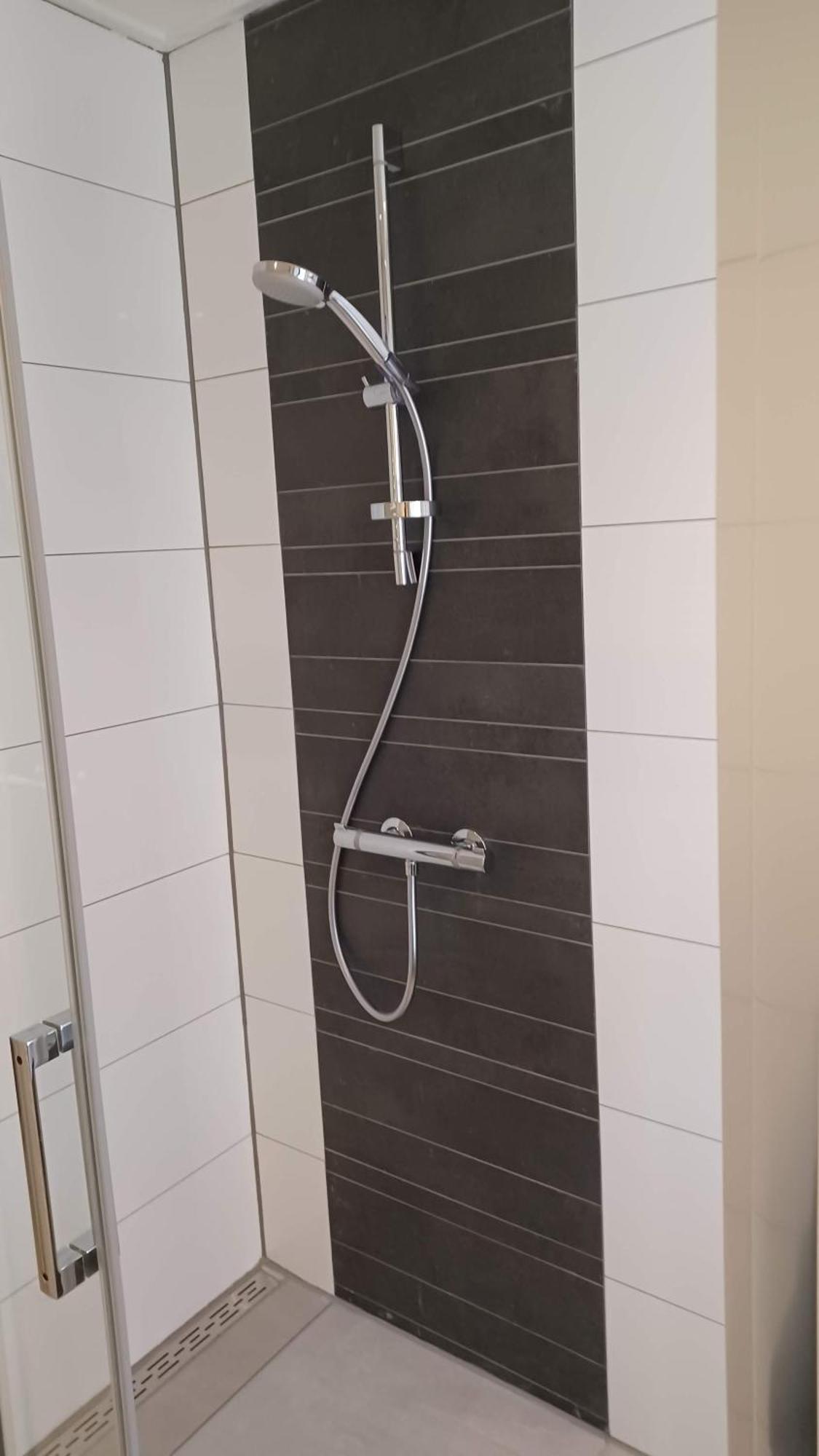Karakteristiek Huis In Centrum Winsum Met Nieuwe Badkamer Екстер'єр фото